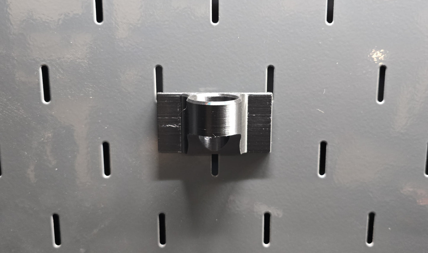 Loctite 10 ml Mount for US General/ICON Hutch Pegboard