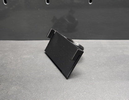 Loctite 10 ml Mount for US General/ICON Hutch Pegboard